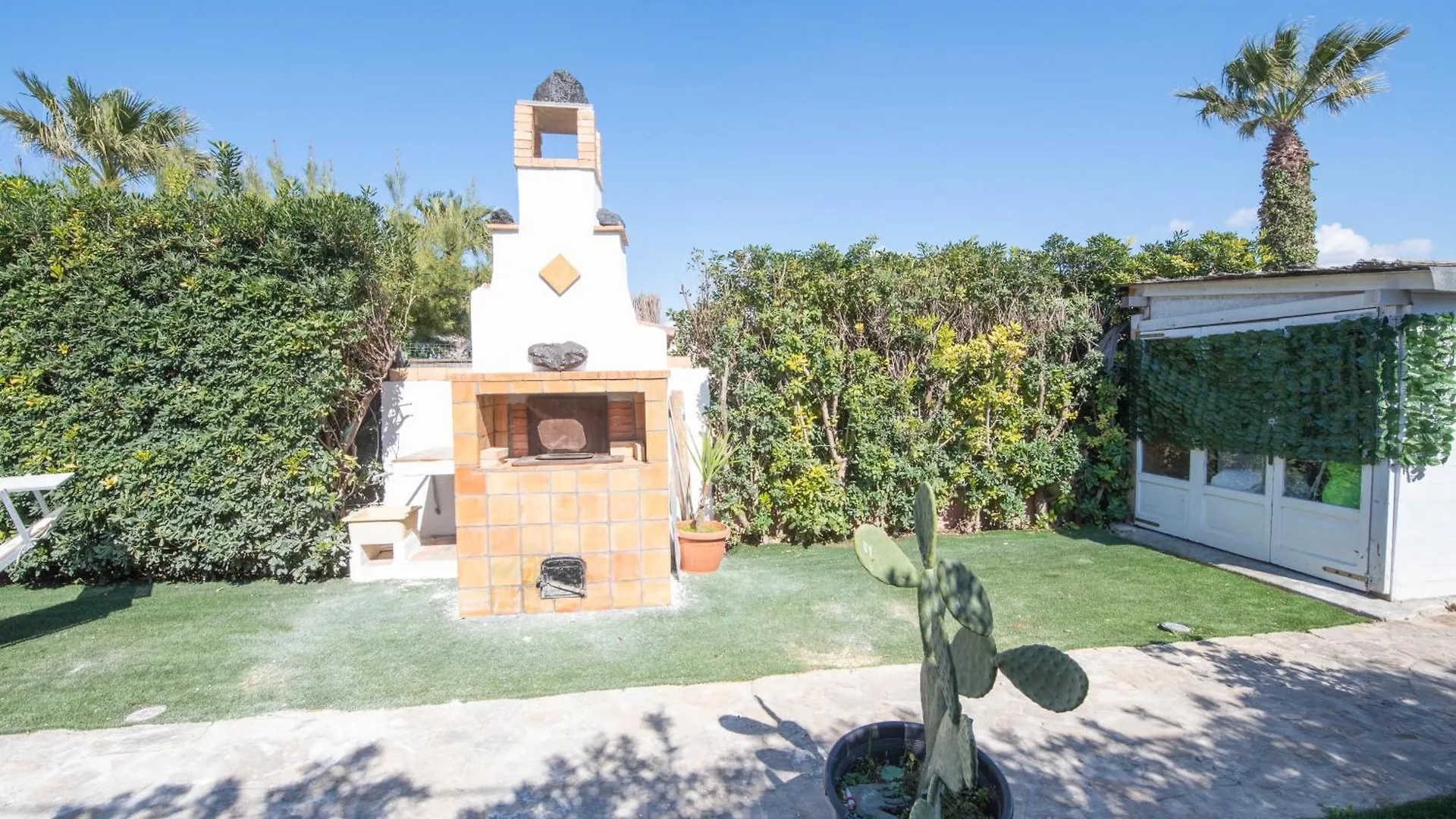 Villa Elpaix Marsala Italy